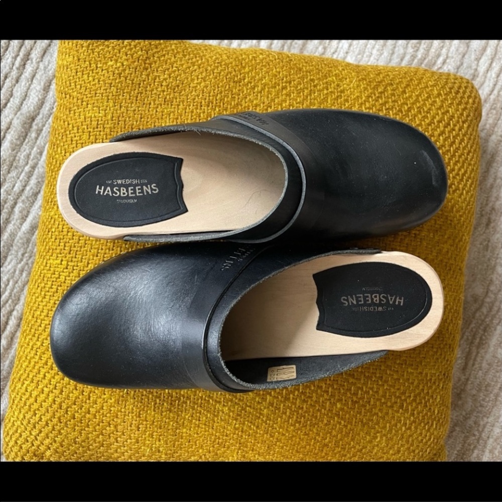 Swedish Hasbeens, size 7.5, like new.